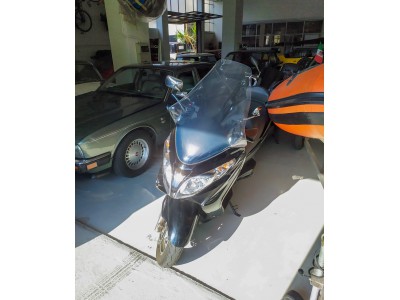 Suzuki Burgman 400